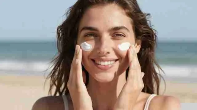 The 5 Must Have Sunscreen SPF 50 for Oily Skin in 2026: Top Picks from Lakme, The Derma Co. and More                                          