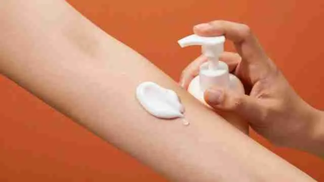 Top 5 Body Moisturizers For Dry Skin To Give It That Bouncy Texture From Vaseline, Nivea, and more