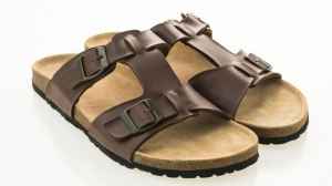 Men’s Slip-On Sandals For Daily Use: From Office Wear To Casual Outings                                          