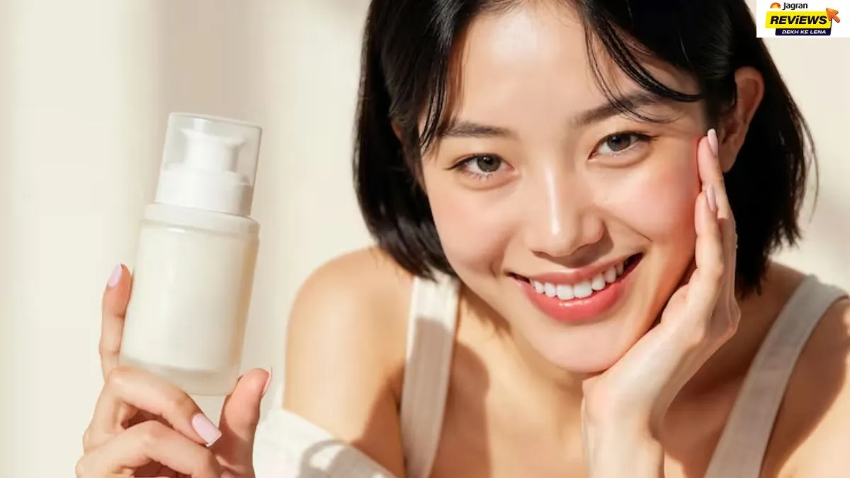 These Korean Face Washes Take Care of Your Skin with Hydrated Glass-Like Glow