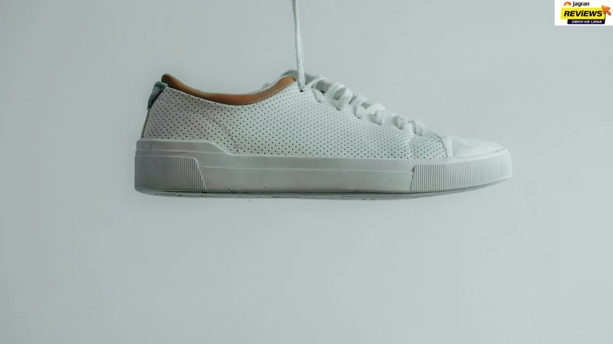 White Sports Shoe For Men: Casual Wear Options