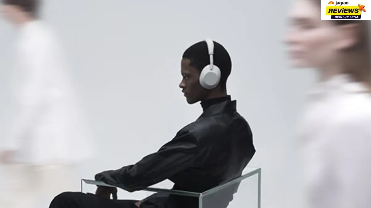 Premium Noise Cancelling Headphones For Better Attention