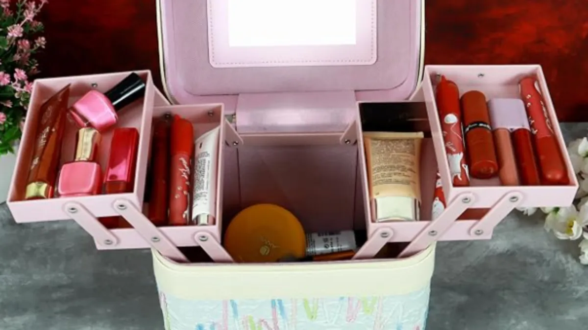 Makeup Box for Bride