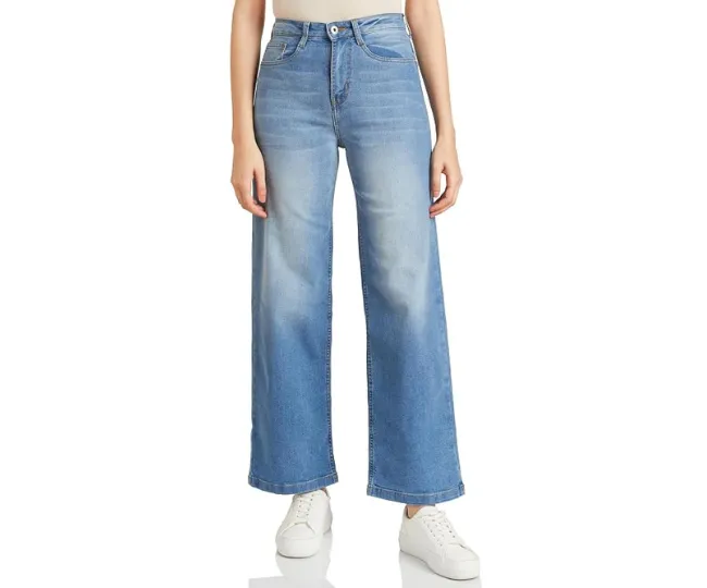 Curves Confident: Top 5 Branded Jeans That Redefine Plus-Size Style and Comfort                                          