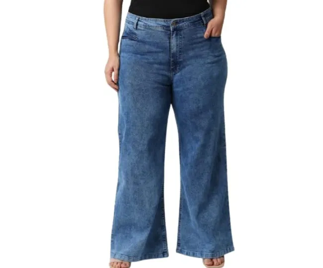 Curves Confident: Top 5 Branded Jeans That Redefine Plus-Size Style and Comfort                                          