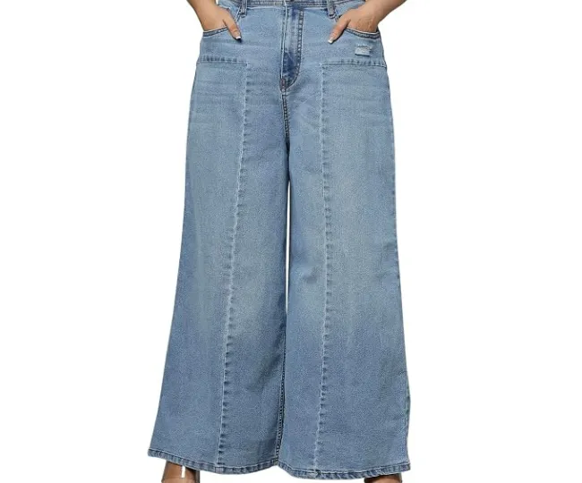 Curves Confident: Top 5 Branded Jeans That Redefine Plus-Size Style and Comfort                                          
